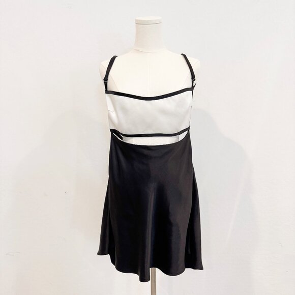 NWT Meshki Veda Two Tone Cutout Strappy Satin Mini Dress White Black New XXL - Picture 4 of 9